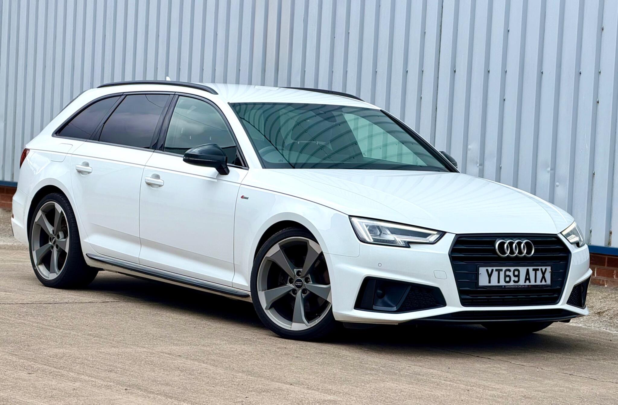 Audi A4 Avant Black Edition